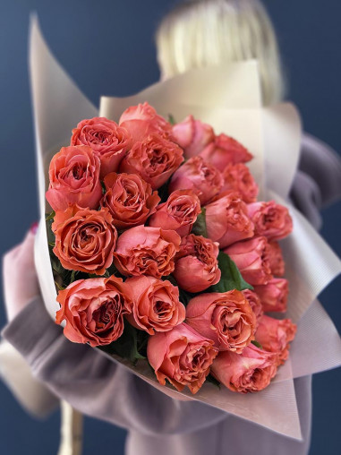 Букет из 25 роз Coral Expression