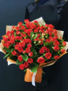 Букет из 25 ярко-оранжевых кустовых роз