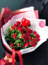Букет из 7 красных кустовых роз