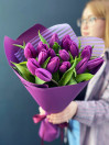 Букет из 15 фиолетовых тюльпанов
